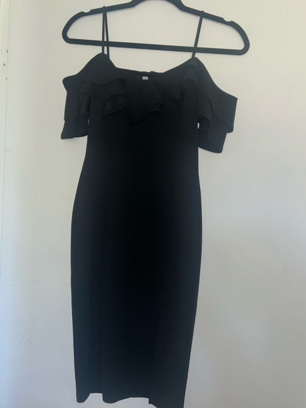 Black Shoulder Ruffle Midi Dress with Thin Strapsi